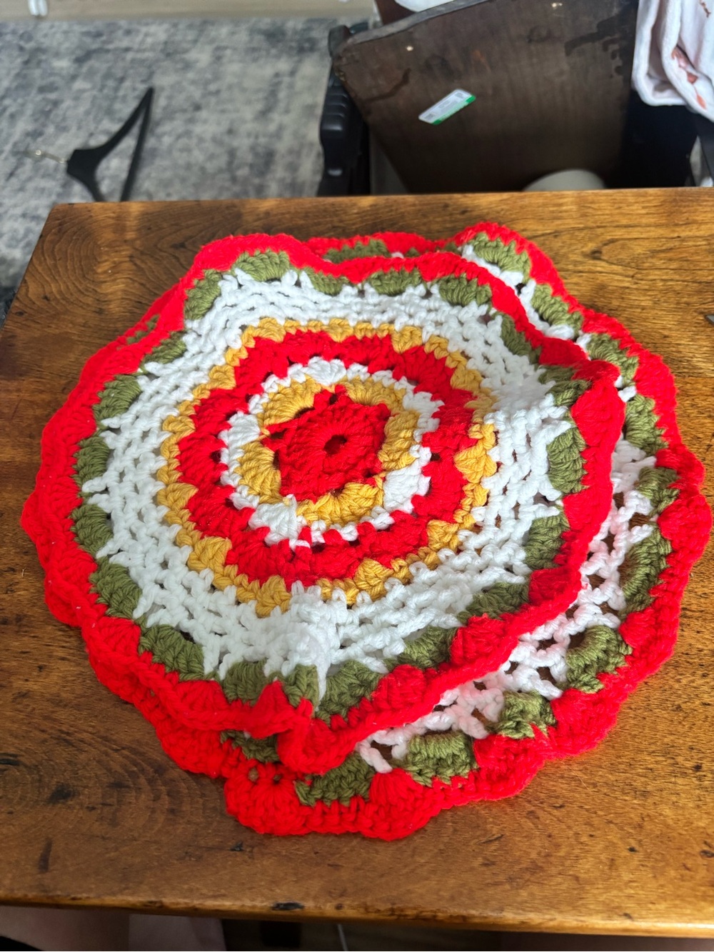 Vintage Mid Century Modern Handmade Holiday Crochet Doilies Christmas Table